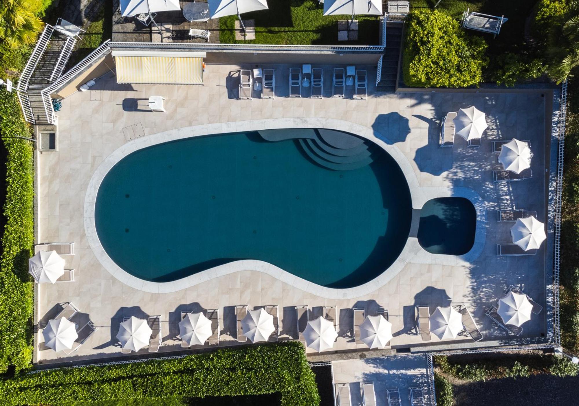 Hotel La Bussola Орта Сан Джулио Екстериор снимка